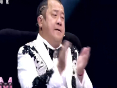 视频白血病患者张小雨表演黄晓明感动落泪.rar