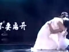 视频超励志无腿女孩催泪炫舞.rar