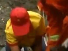 视频四川茂县山体垮塌救援仍在争分夺秒.rar