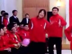 视频晨操手语舞开门发大财版本七.rar