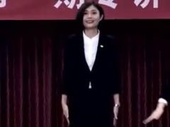 视频晨操手语舞我要来阳光.rar