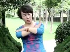 视频晨操手语舞一起走.rar